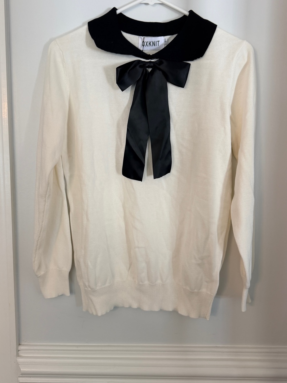 Oxknit Cream Sweater with Black Collar and Bow women’s small